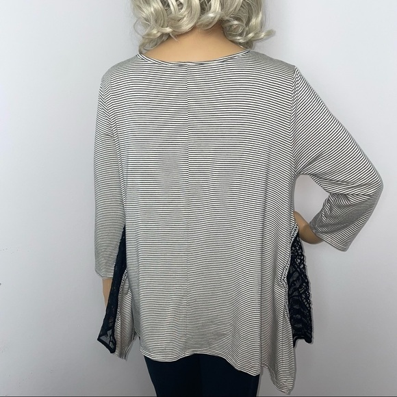 Francesca’s Bird Cage Striped Top Lace Side Panels 3/4 Sleeve Size Small - Picture 5 of 13